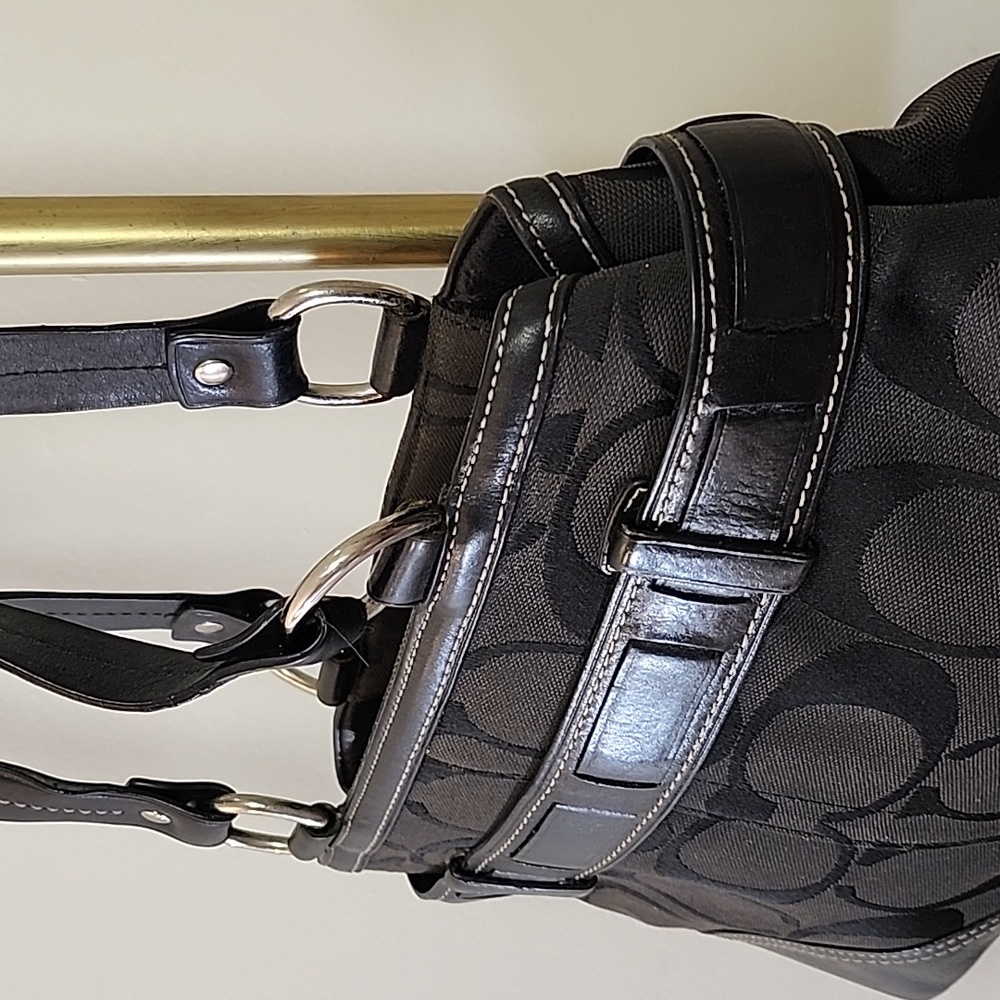 Coach Y2K Elegant  Hamptons Hobo Mobwife  Shoulder Bag - Picture 8 of 16